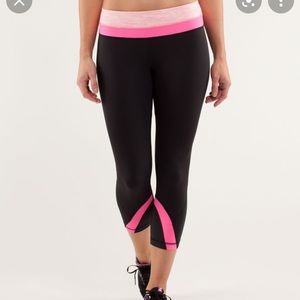 Good condition Lululemon leggings black size 6